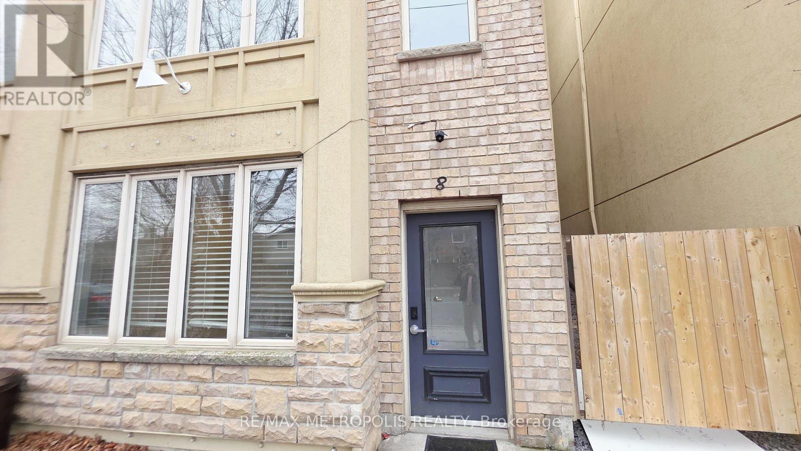 8 - 1250 ST. MARTINS DRIVE E, Pickering, Ontario