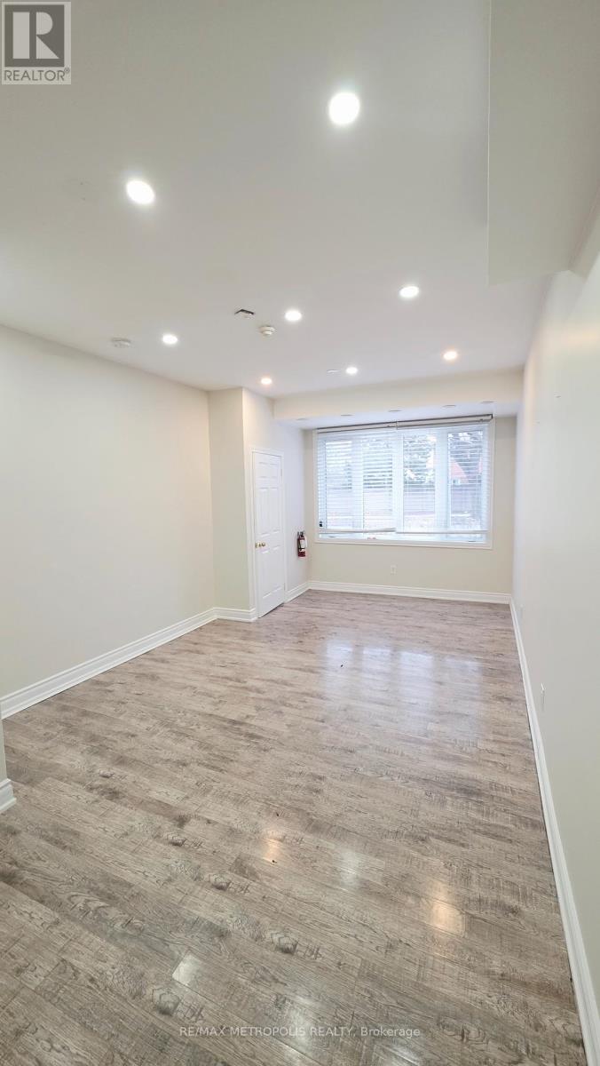 8 - 1250 St. Martins Drive E, Pickering, Ontario  L1W 0A2 - Photo 6 - E12905656