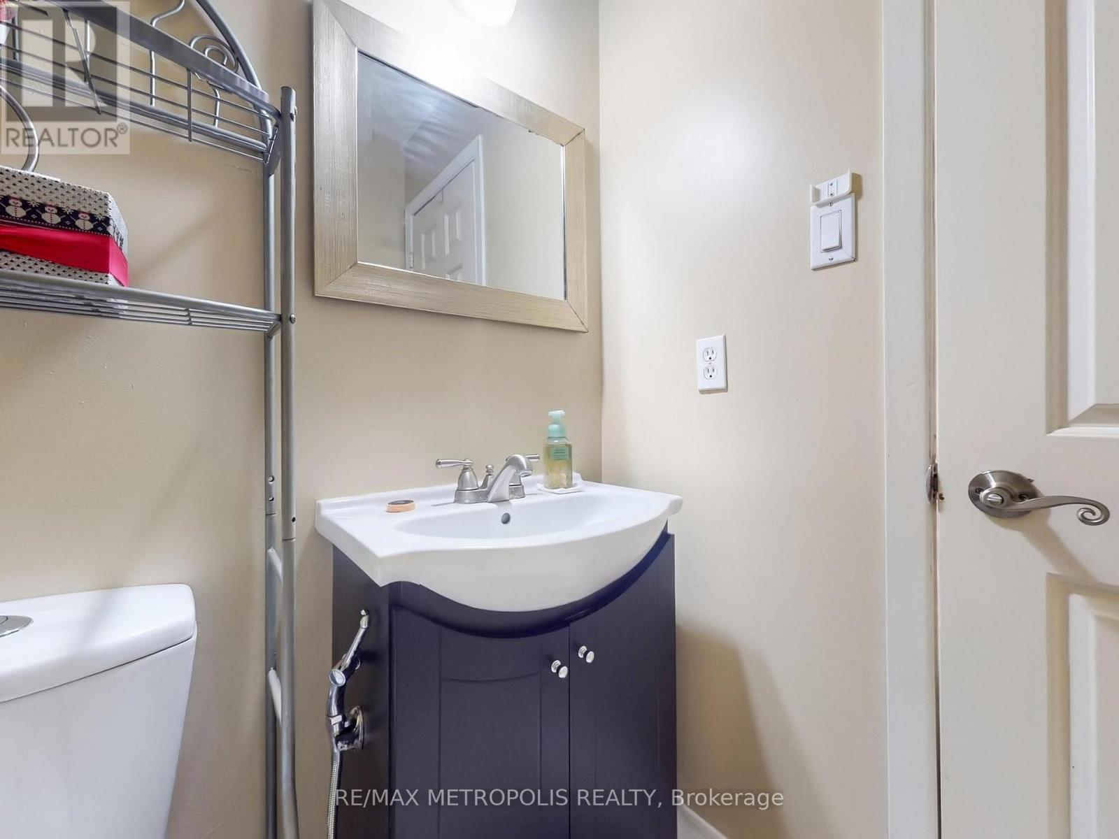 44 Willows Lane, Ajax, Ontario  L1S 6E8 - Photo 20 - E12905682