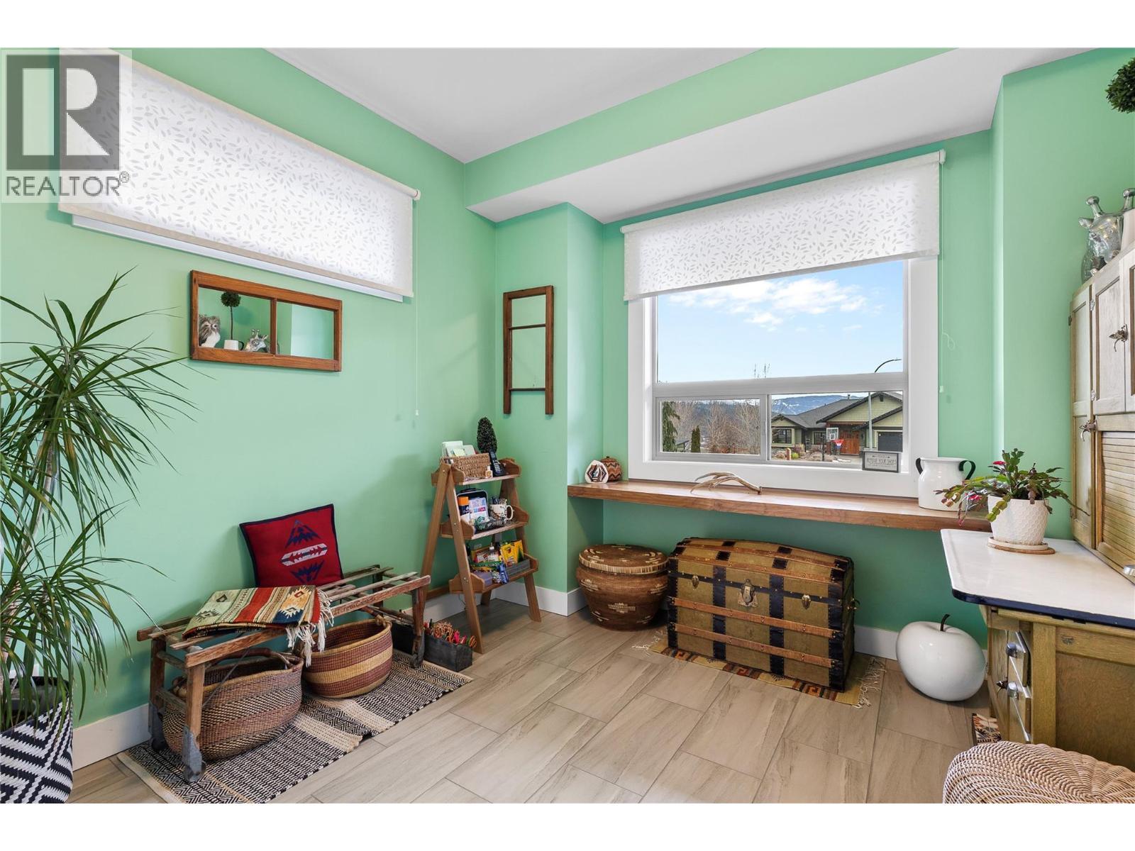 529 Whitecourt Place, Vernon, British Columbia  V1B 4B1 - Photo 52 - 10379337