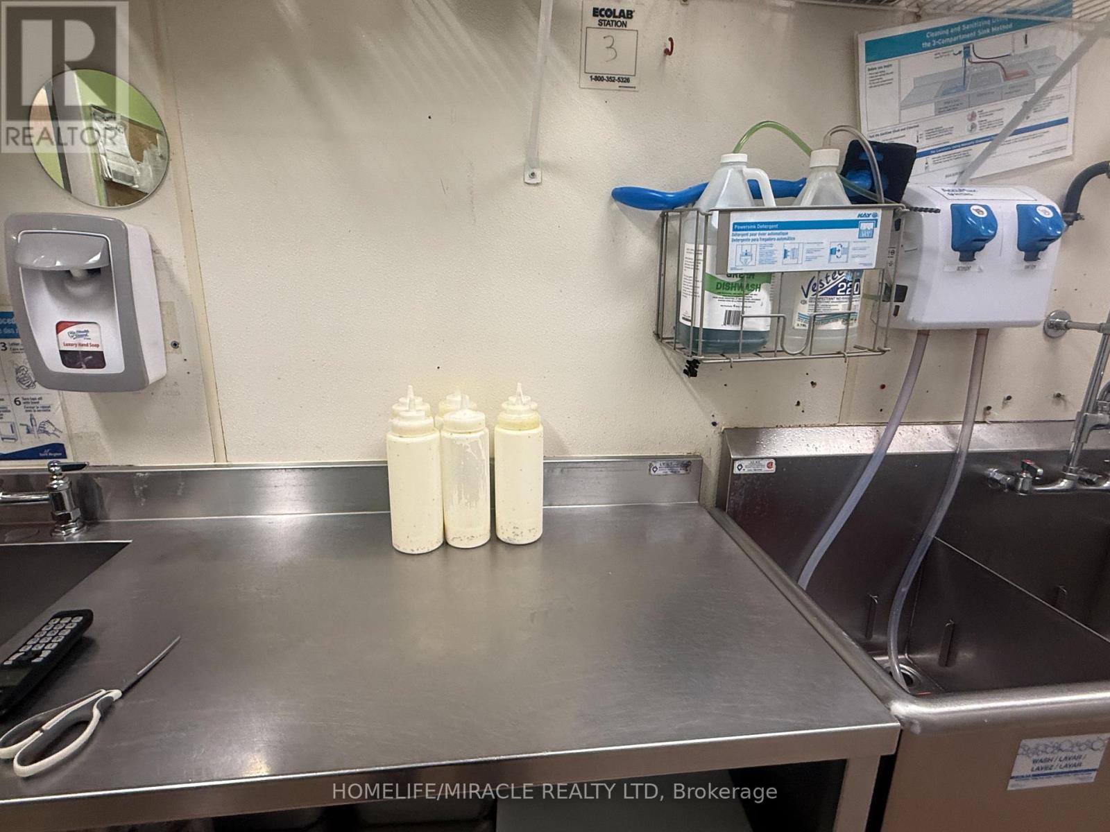 19 - 5100 Rutherford Road, Vaughan, Ontario  L4H 2J2 - Photo 16 - N12905638