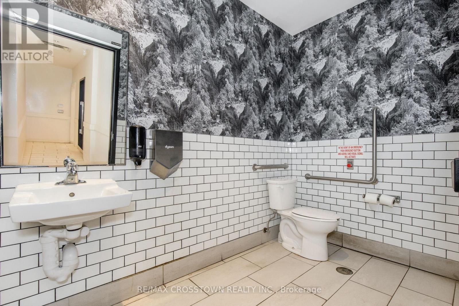 1484 Innisfil Beach Road, Innisfil, Ontario  L9S 0N1 - Photo 19 - N12905640