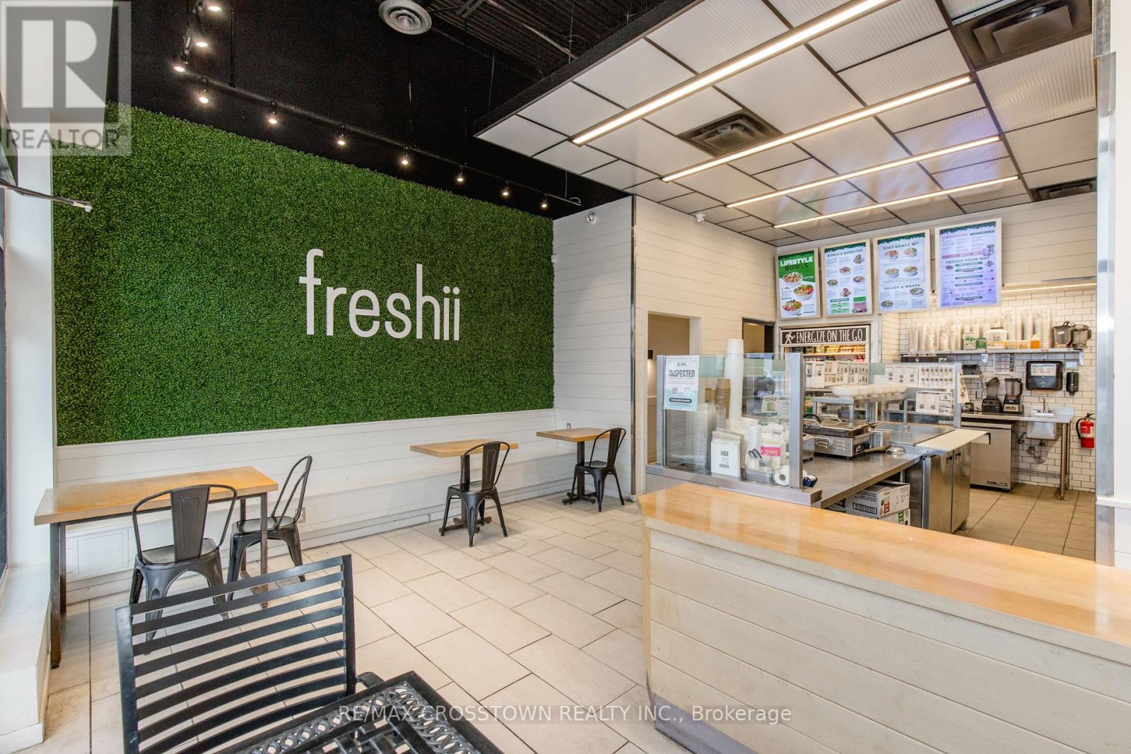 1484 Innisfil Beach Road, Innisfil, Ontario  L9S 0N1 - Photo 4 - N12905640