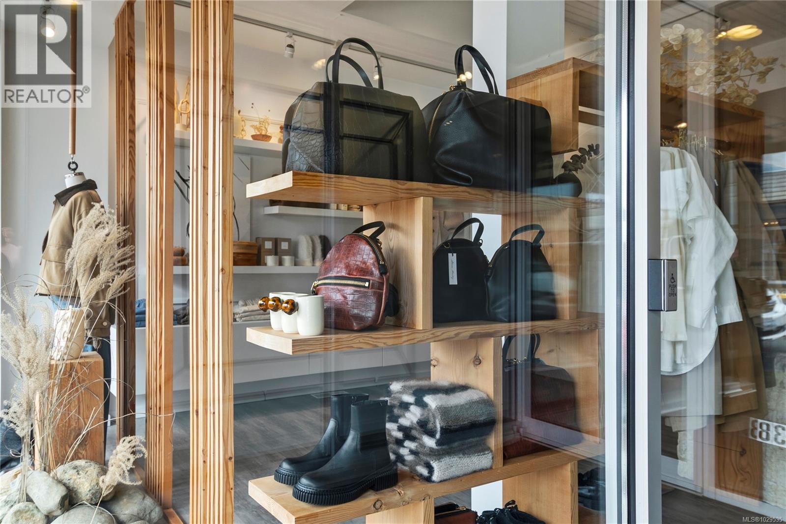 338 5th St, Courtenay, British Columbia  V9N 1K1 - Photo 17 - 1029535