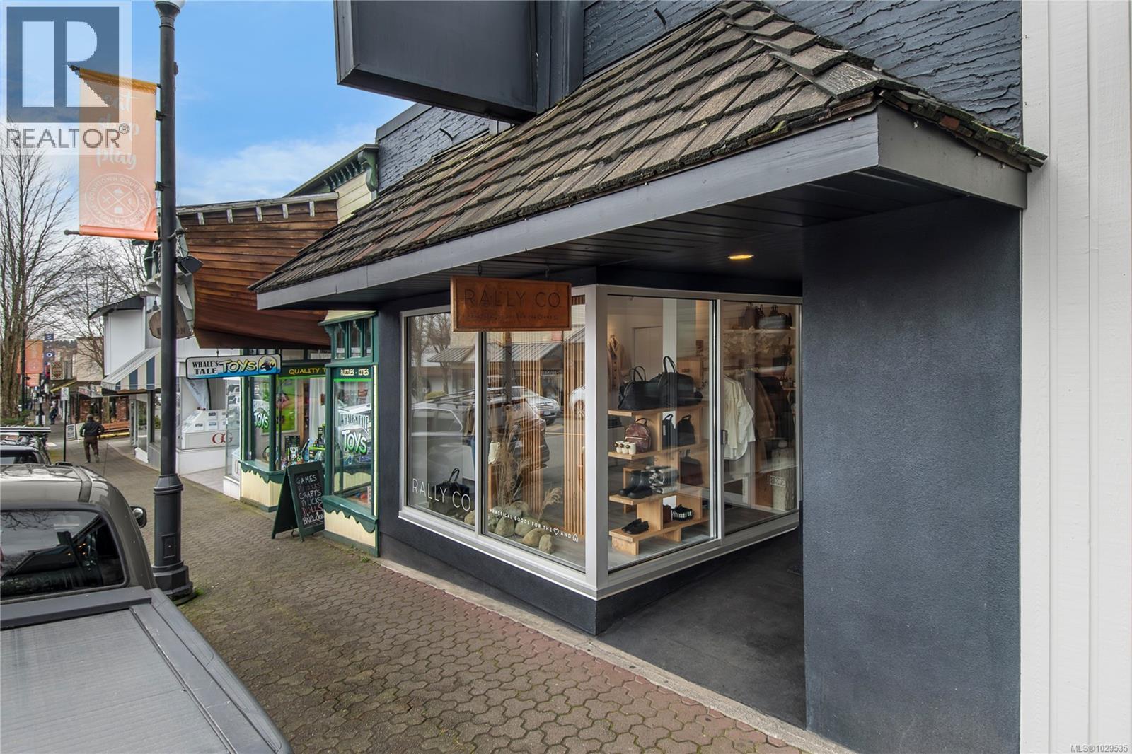 338 5th St, Courtenay, British Columbia  V9N 1K1 - Photo 22 - 1029535