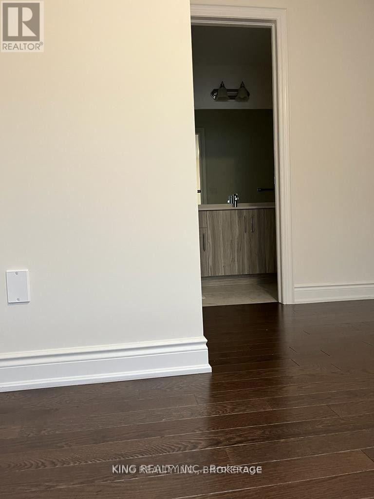 6 Fordham Rd N, Brampton, Ontario  L6Y 6K2 - Photo 11 - W12905648