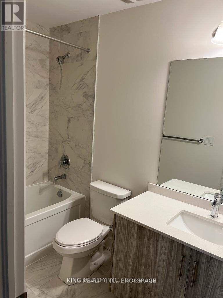 6 Fordham Rd N, Brampton, Ontario  L6Y 6K2 - Photo 4 - W12905648