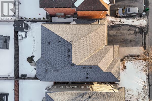 51 Good Hope Road, Brampton, Ontario  L6R 3L4 - Photo 5 - W12905658