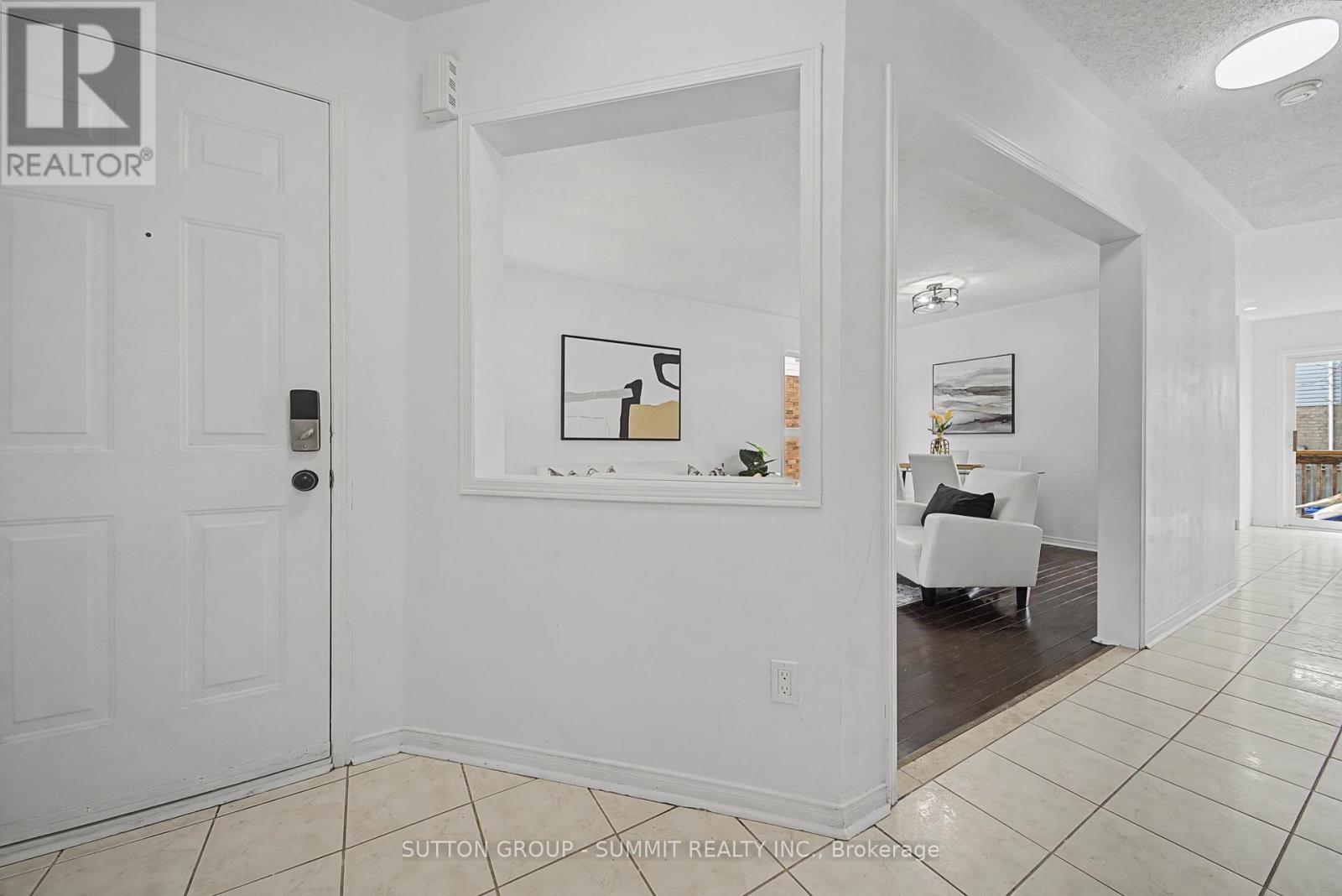 121 Willow Park Drive, Brampton, Ontario  L6R 2N3 - Photo 8 - W12905686