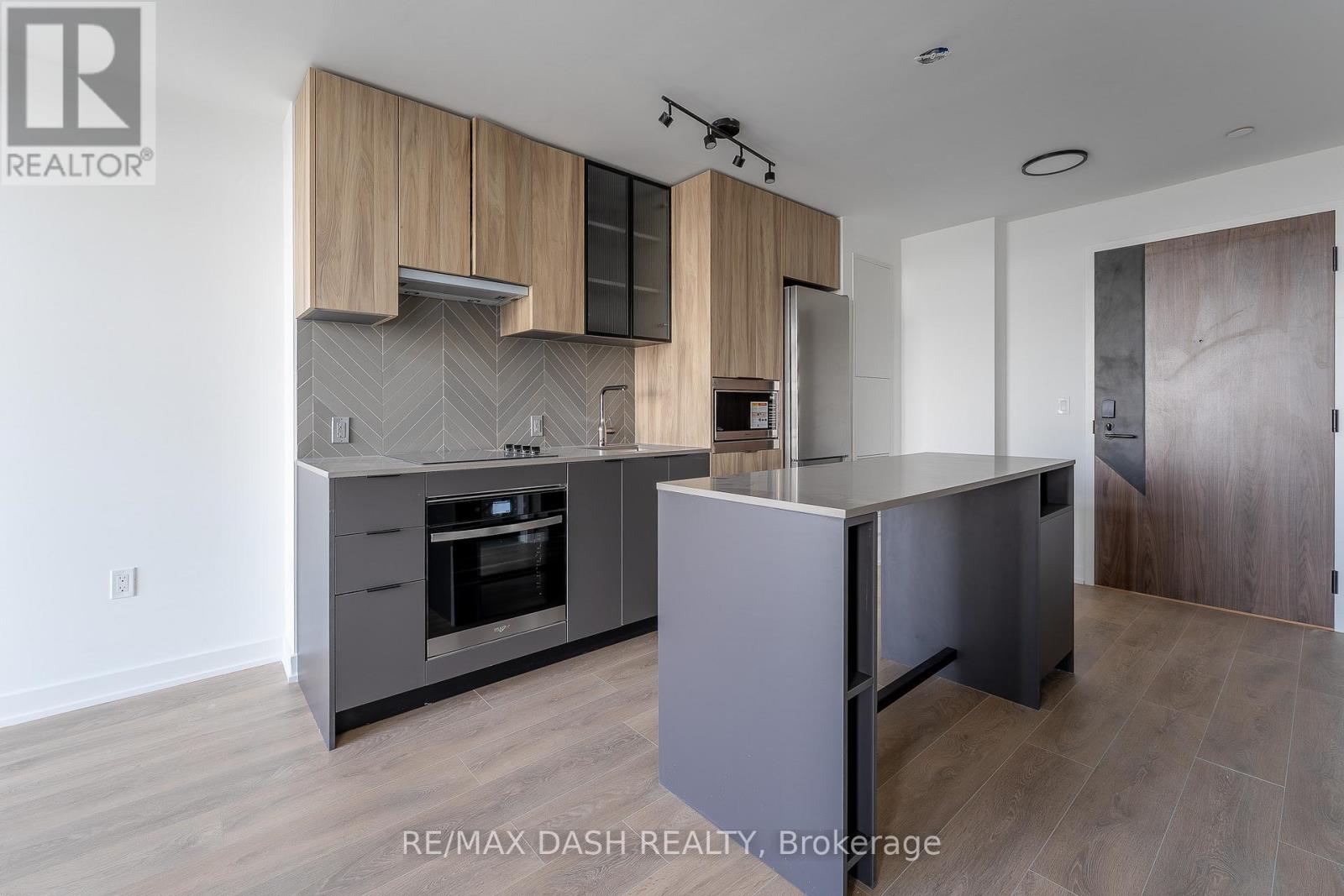 1008 - 1037 THE QUEENSWAY AVENUE, Toronto, Ontario