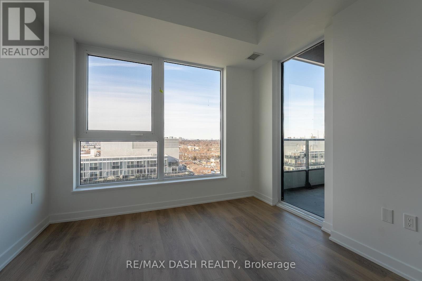 1008 - 1037 The Queensway Avenue, Toronto, Ontario  M8Z 0H5 - Photo 14 - W12905700