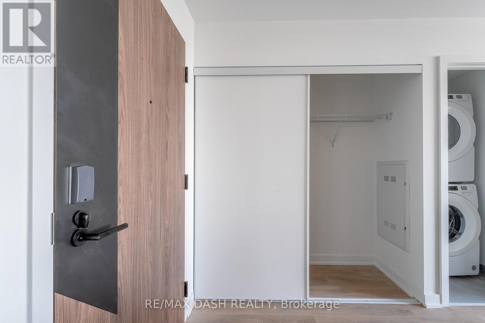 1008 - 1037 The Queensway Avenue, Toronto, Ontario  M8Z 0H5 - Photo 7 - W12905700