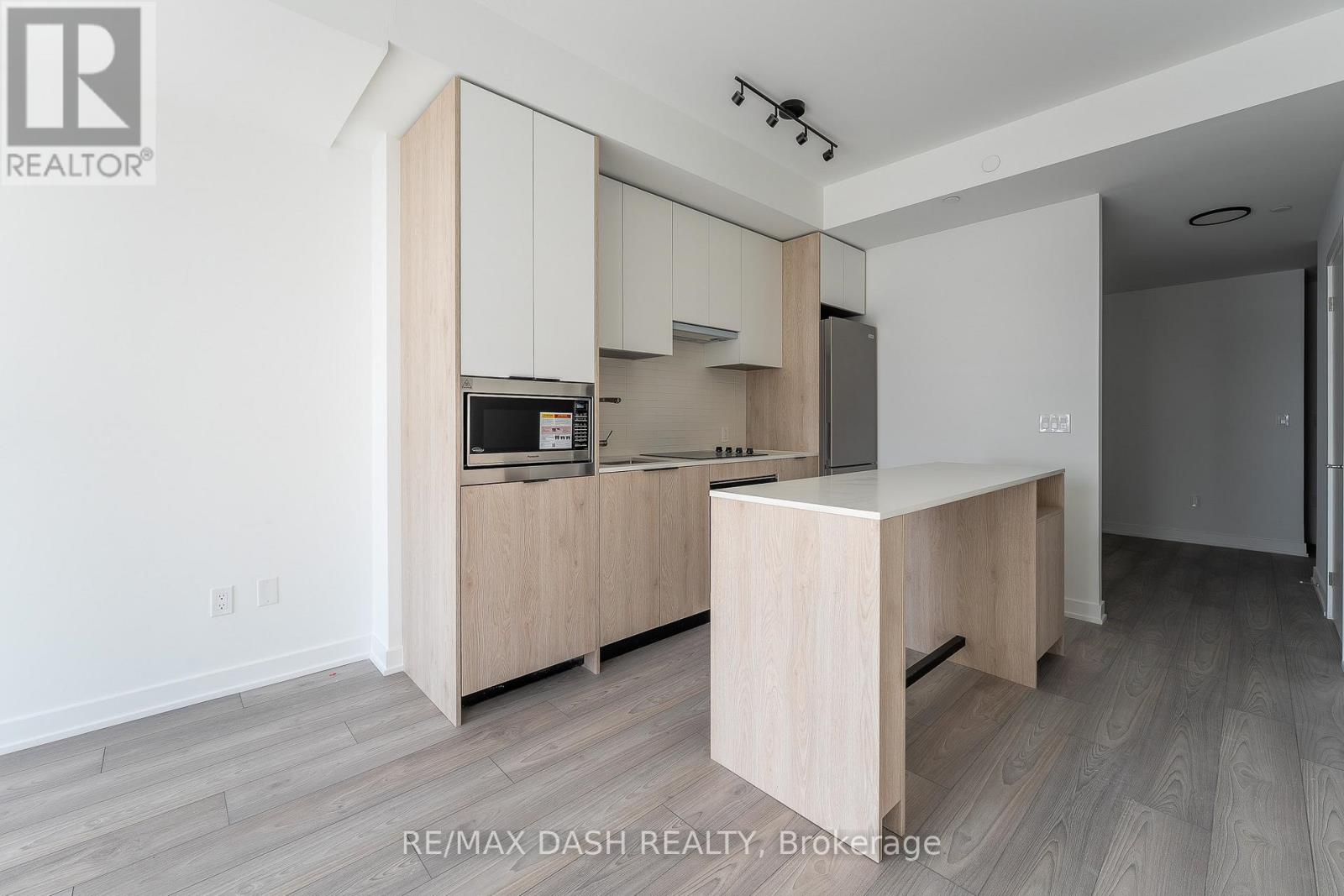 1606 - 1007 The Queensway Avenue, Toronto, Ontario  M8Z 0H4 - Photo 10 - W12905702