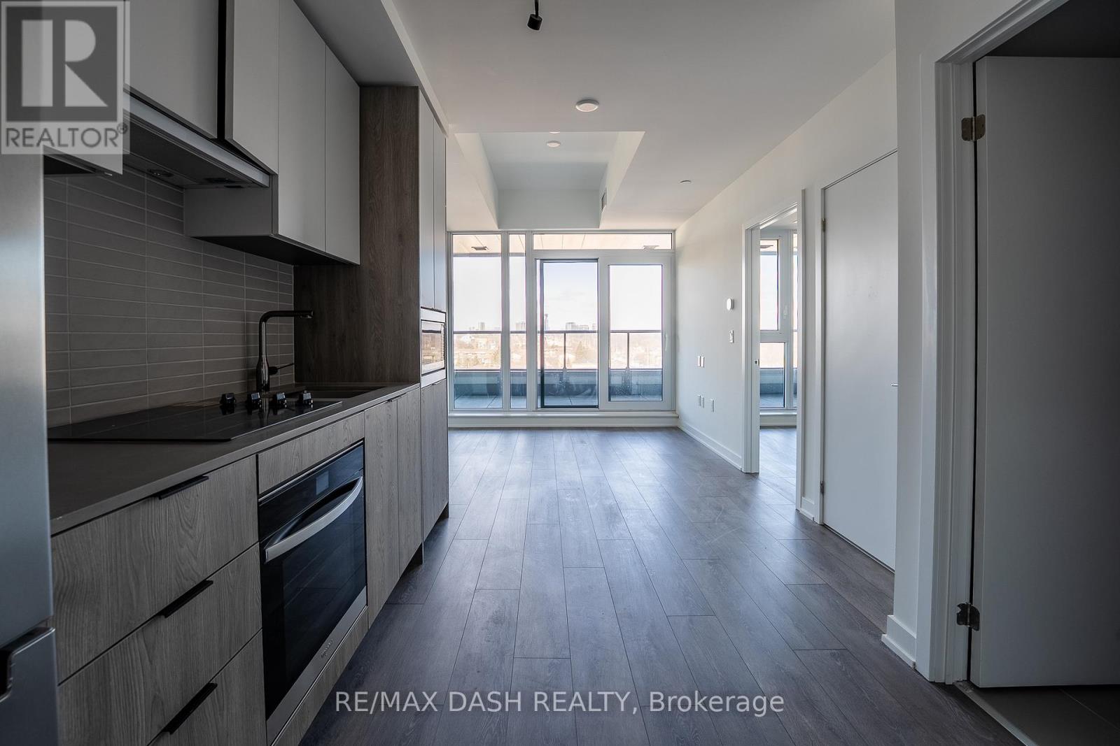 607 - 1007 The Queensway Avenue, Toronto, Ontario  M8Z 0H4 - Photo 11 - W12905704