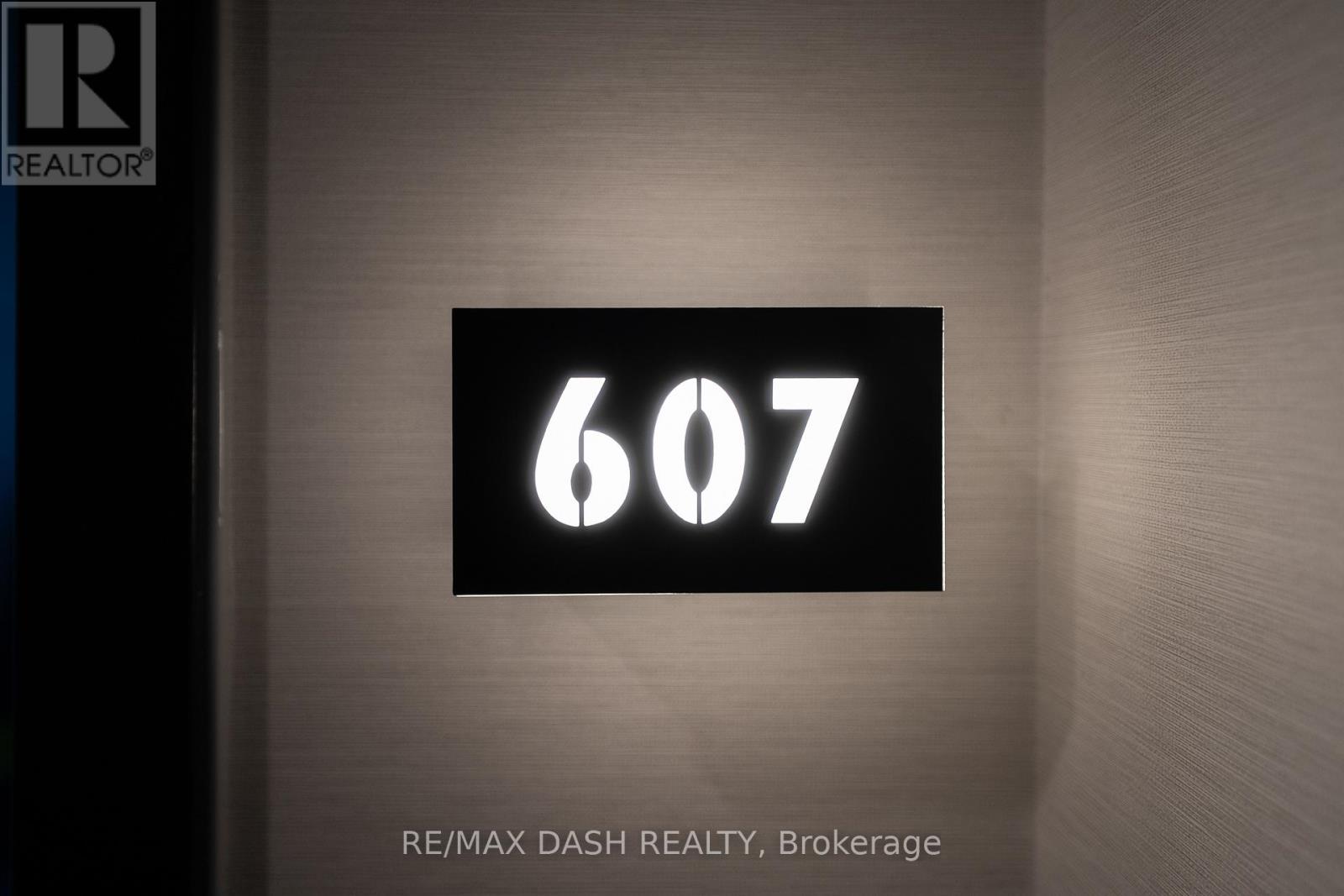 607 - 1007 The Queensway Avenue, Toronto, Ontario  M8Z 0H4 - Photo 7 - W12905704