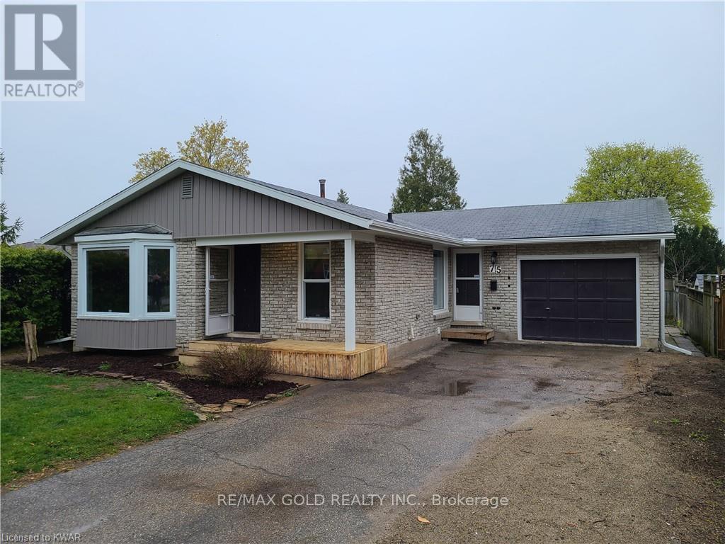 75 PEPPERWOOD CRESCENT, Kitchener, Ontario