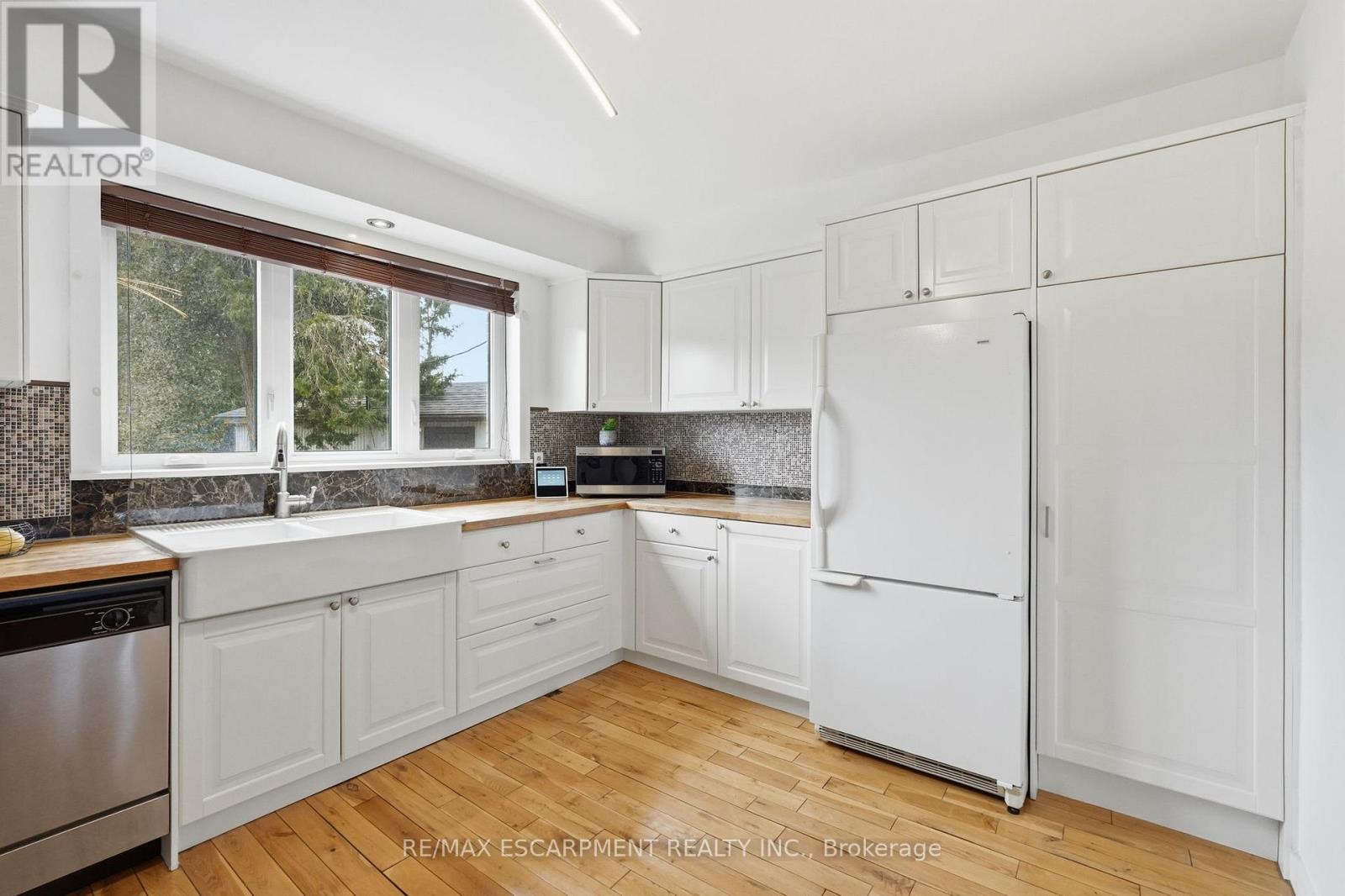 864 Highway 8, Hamilton, Ontario  L8E 5J3 - Photo 10 - X12905670