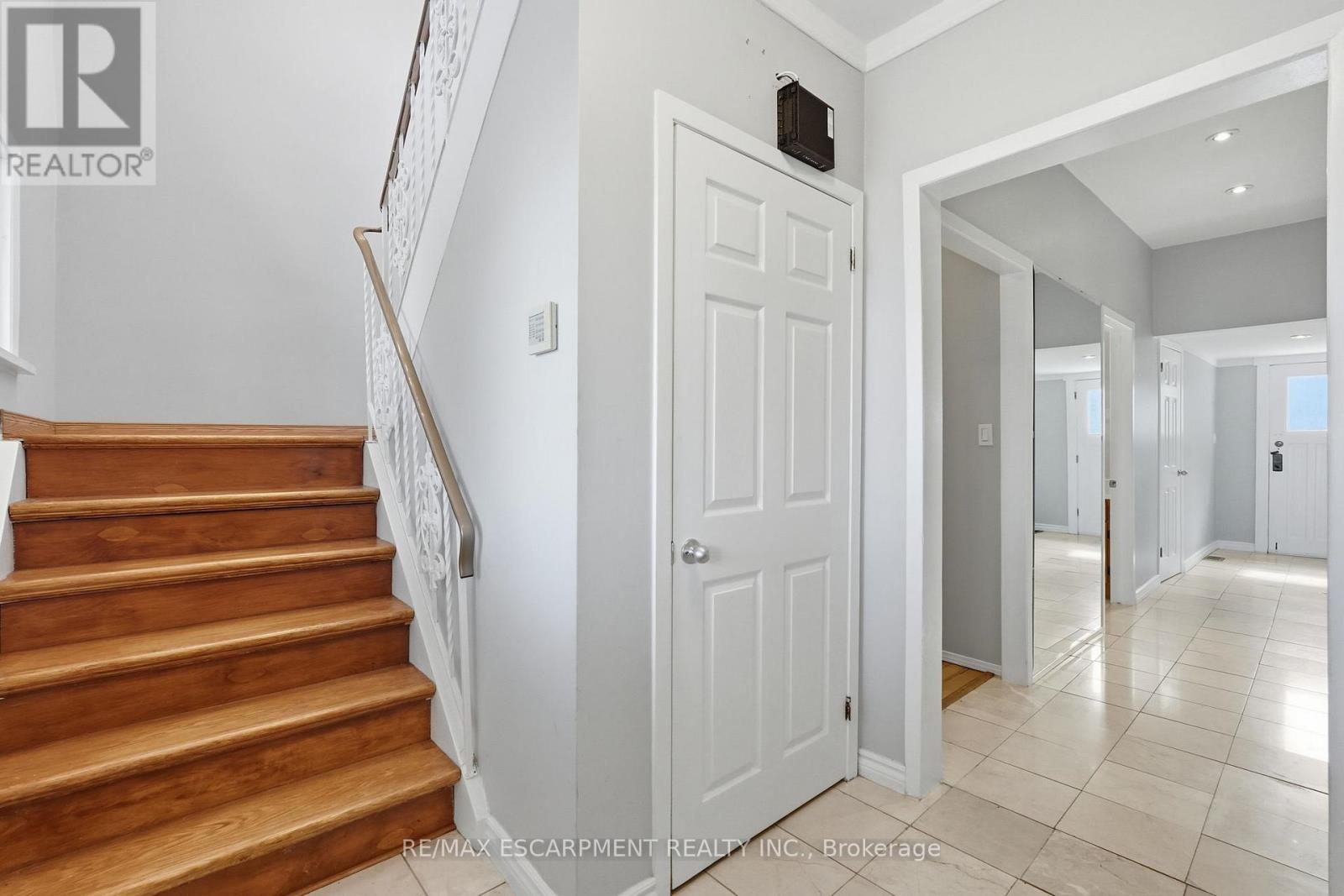 864 Highway 8, Hamilton, Ontario  L8E 5J3 - Photo 15 - X12905670