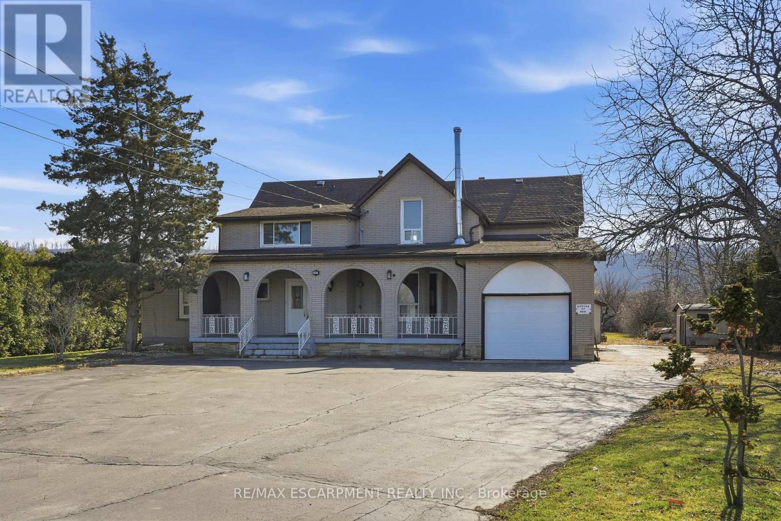 864 Highway 8, Hamilton, Ontario  L8E 5J3 - Photo 2 - X12905670