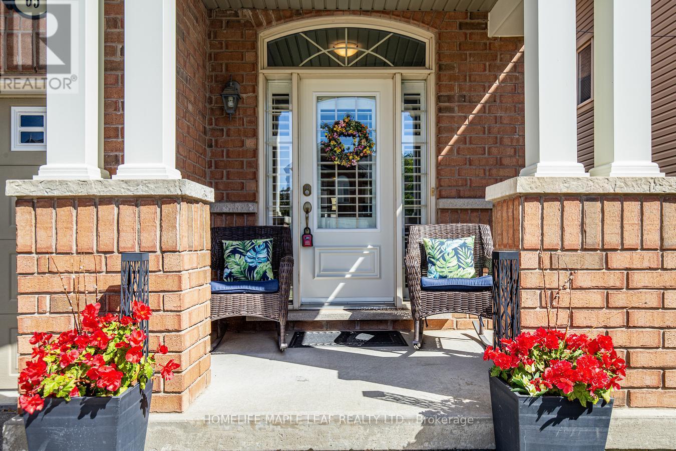 65 Cathedral Court, Hamilton, Ontario  L8B 0S1 - Photo 3 - X12905698