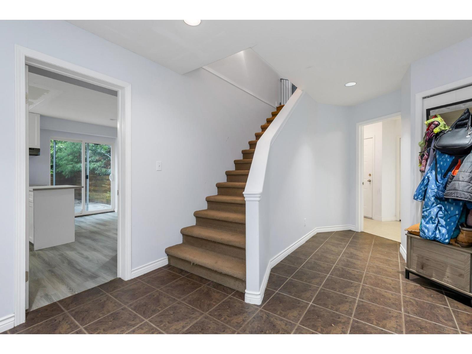 32426 Hashizume Terrace, Mission, British Columbia  V2V 6V8 - Photo 4 - R3102094