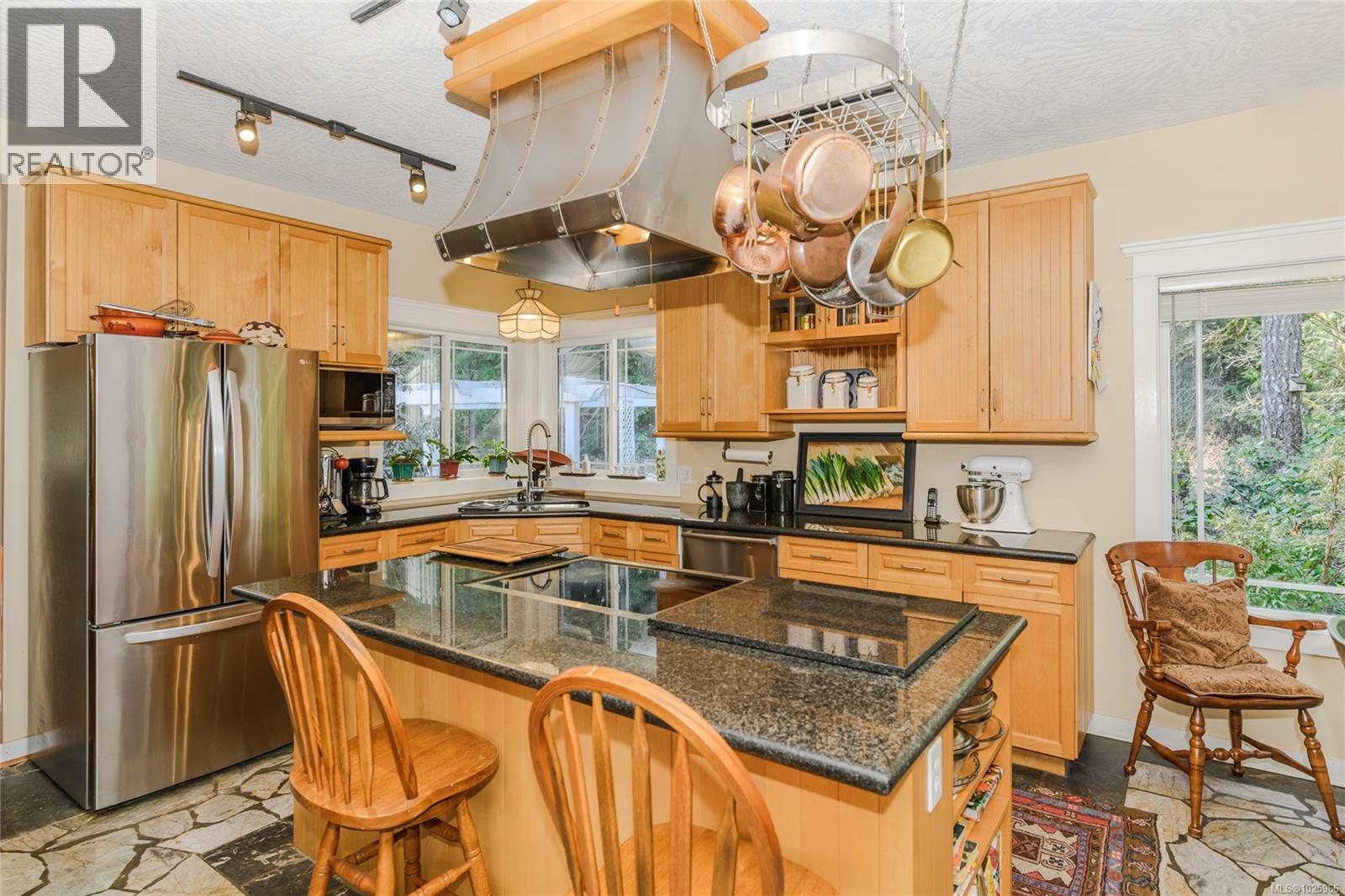 1753 Peerless Rd, Shawnigan Lake, British Columbia  V0R 1L0 - Photo 13 - 1025966