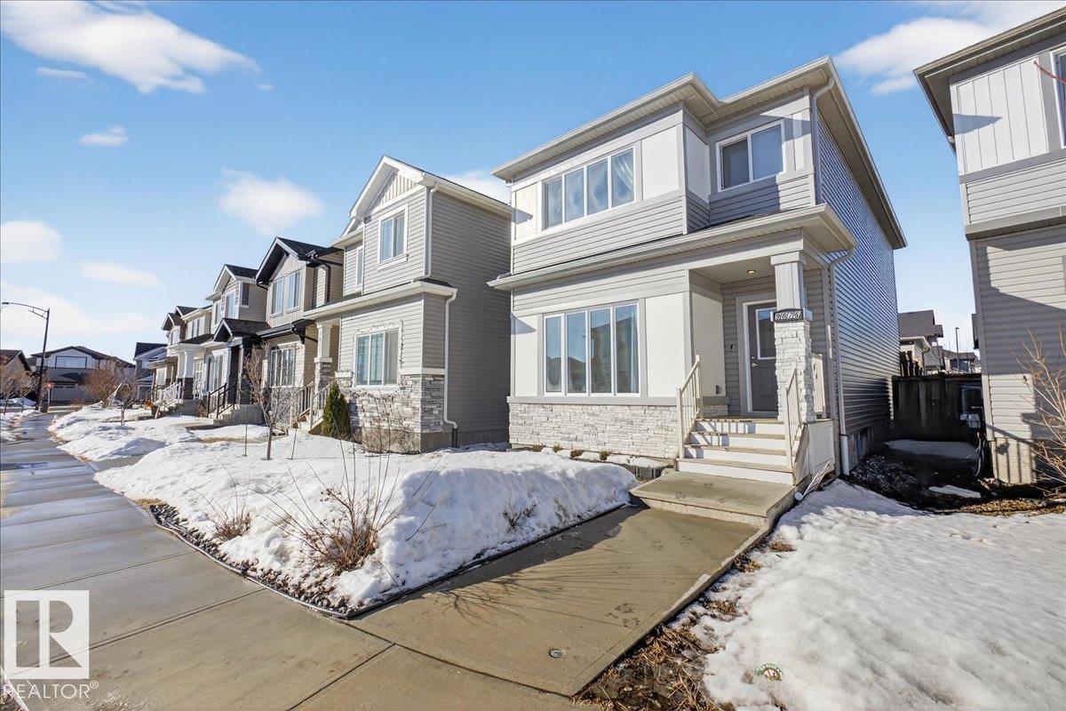 9876 206 St Nw Nw, Edmonton, Alberta  T5T 7L5 - Photo 4 - E4478521
