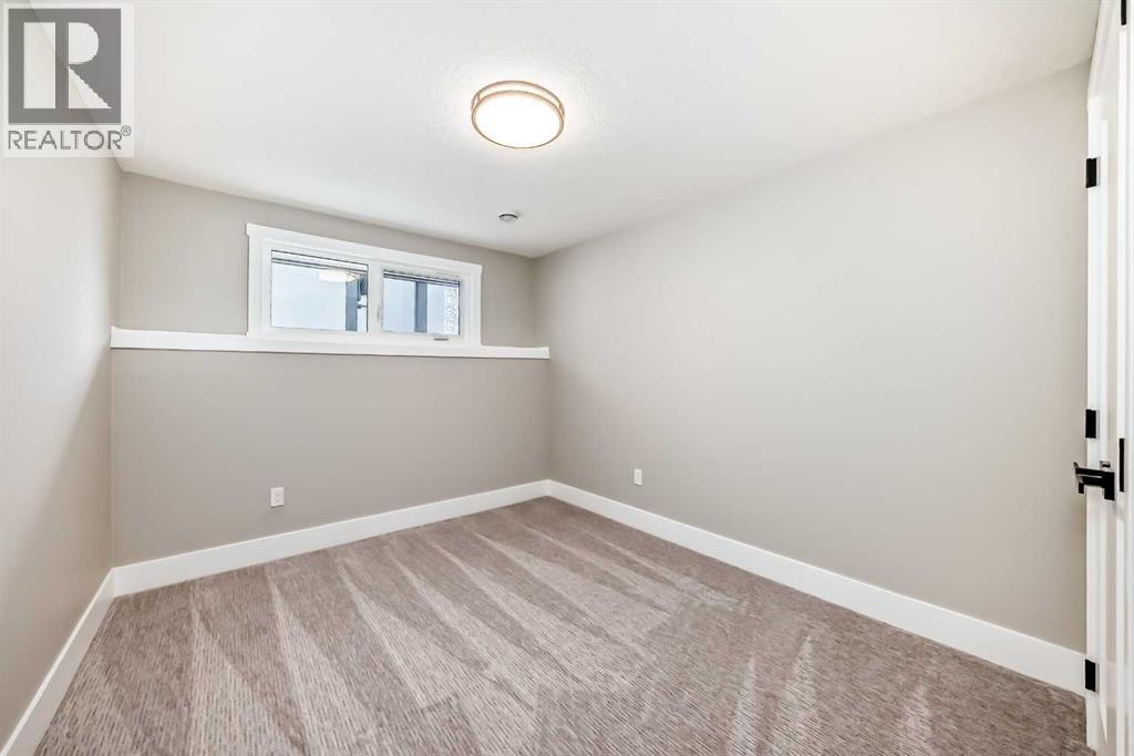 7 Lake Sundance Place Se, Calgary, Alberta  T2J 2S9 - Photo 33 - A2289053