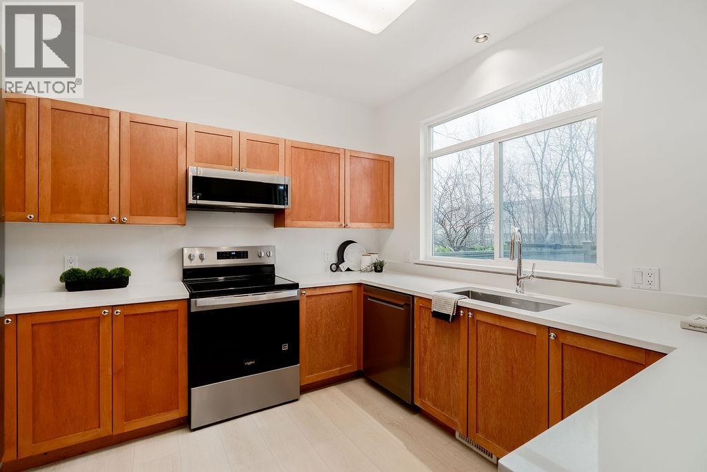 11888 Springdale Drive, Pitt Meadows, British Columbia  V3Y 2S6 - Photo 12 - R3102032