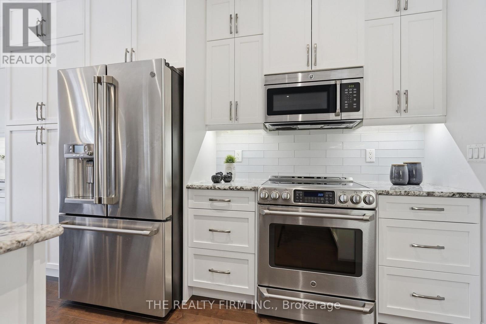 84 Collins Way, Strathroy-Caradoc, Ontario  N7G 0G2 - Photo 14 - X12905712