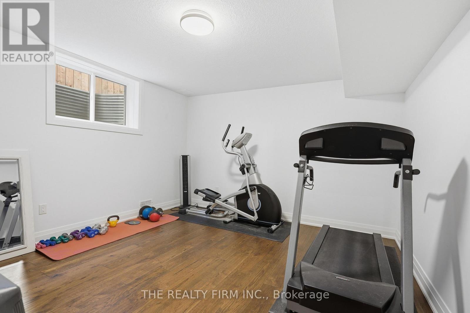 84 Collins Way, Strathroy-Caradoc, Ontario  N7G 0G2 - Photo 35 - X12905712