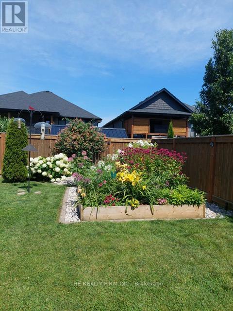 84 Collins Way, Strathroy-Caradoc, Ontario  N7G 0G2 - Photo 44 - X12905712