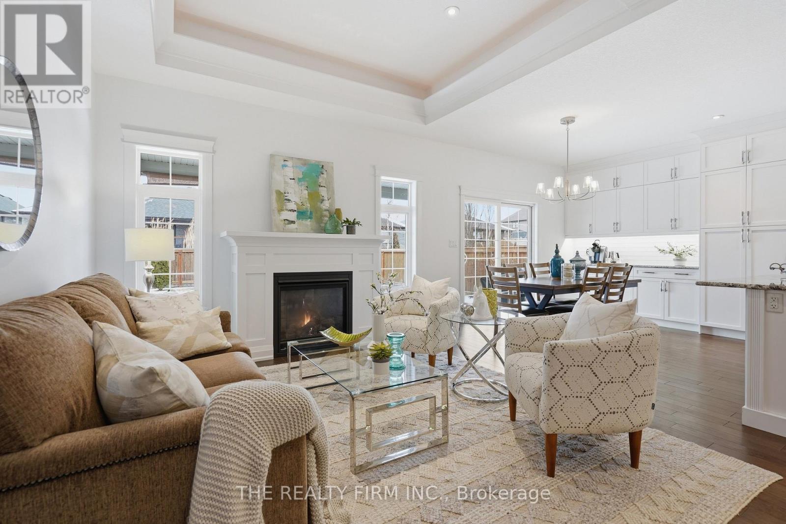 84 Collins Way, Strathroy-Caradoc, Ontario  N7G 0G2 - Photo 6 - X12905712