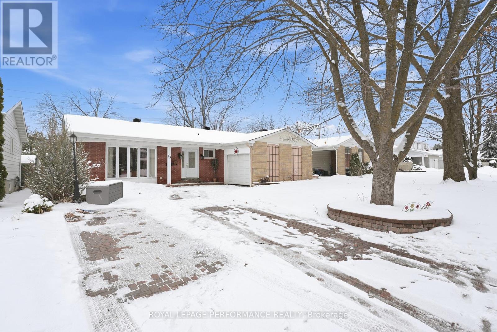 62 BEARBROOK ROAD, Ottawa, Ontario