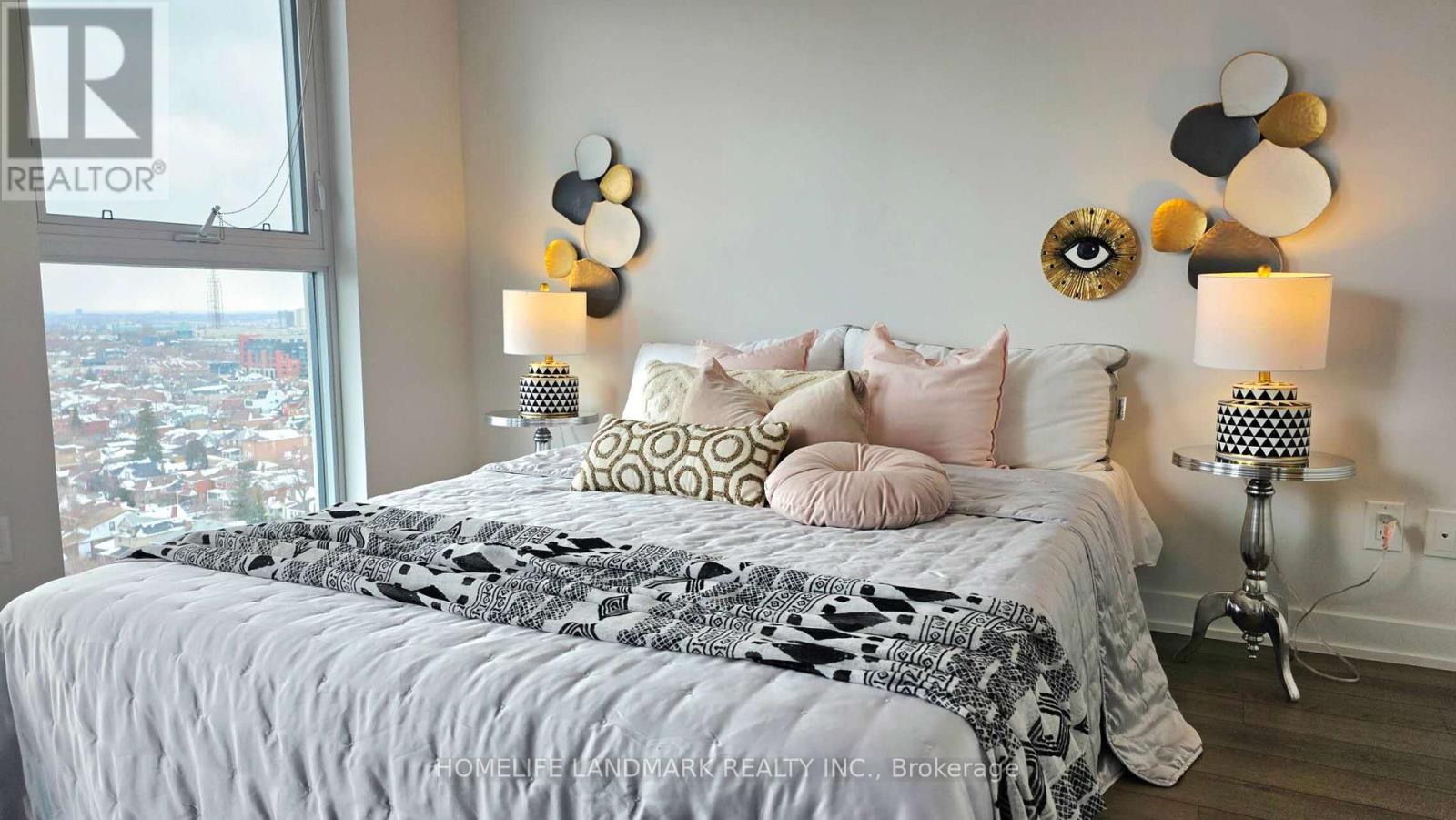 1507 - 1603 Eglinton Avenue W, Toronto, Ontario M6E 2H1 - Photo 11 - C12905724