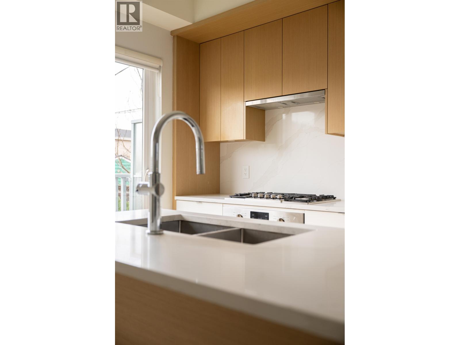 7661 Granville Street, Vancouver, British Columbia  V6P 4Y8 - Photo 15 - R3102105