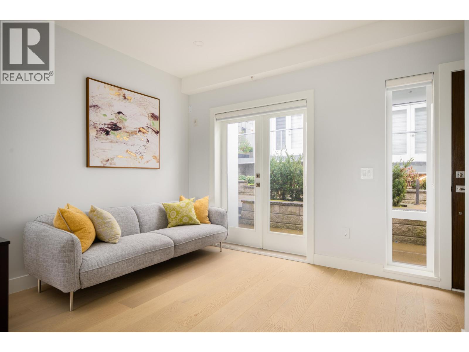 7661 Granville Street, Vancouver, British Columbia  V6P 4Y8 - Photo 3 - R3102105