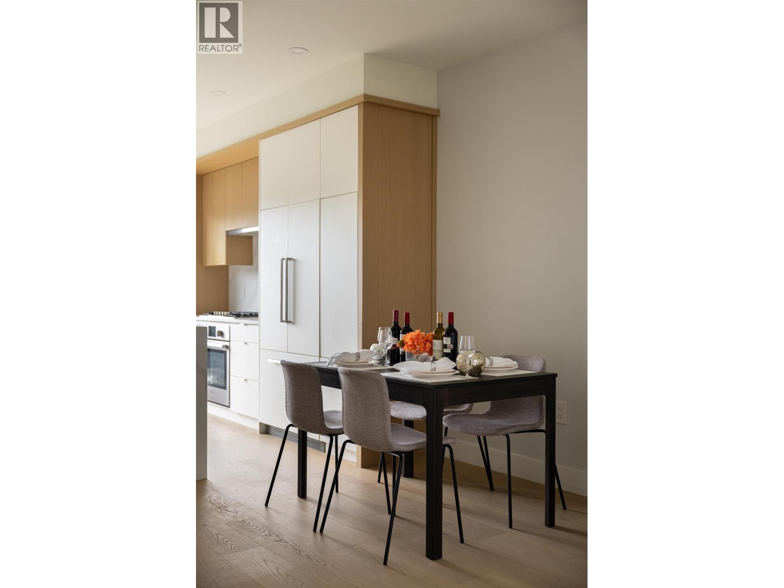 7661 Granville Street, Vancouver, British Columbia  V6P 4Y8 - Photo 9 - R3102105