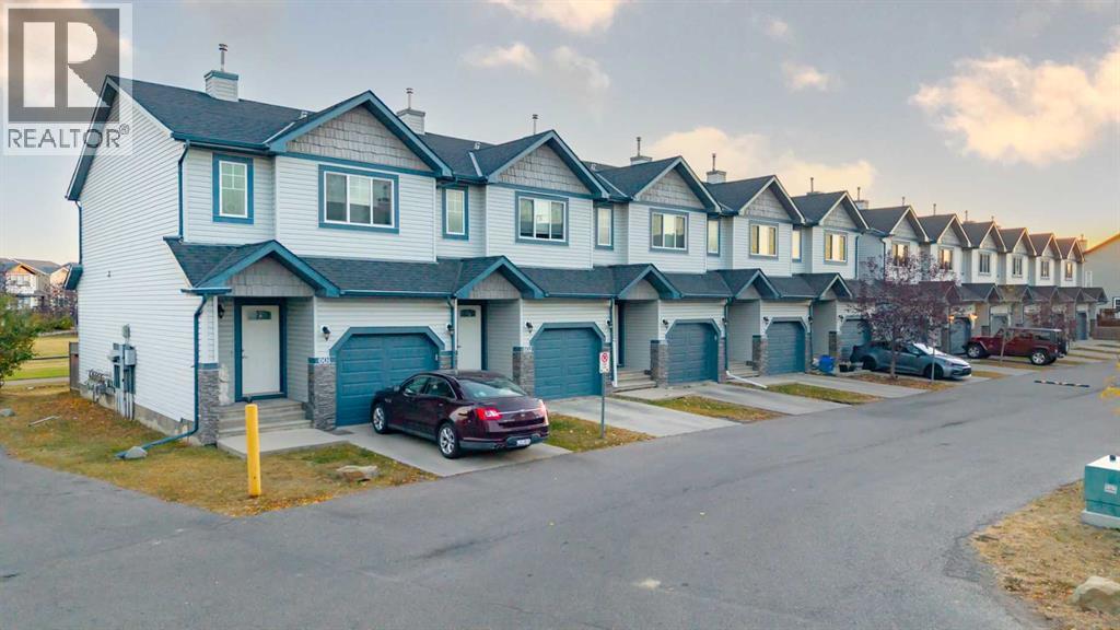 602, 620 Luxstone Landing SW, Airdrie, Alberta  T4B 0B6 - Photo 2 - A2290257