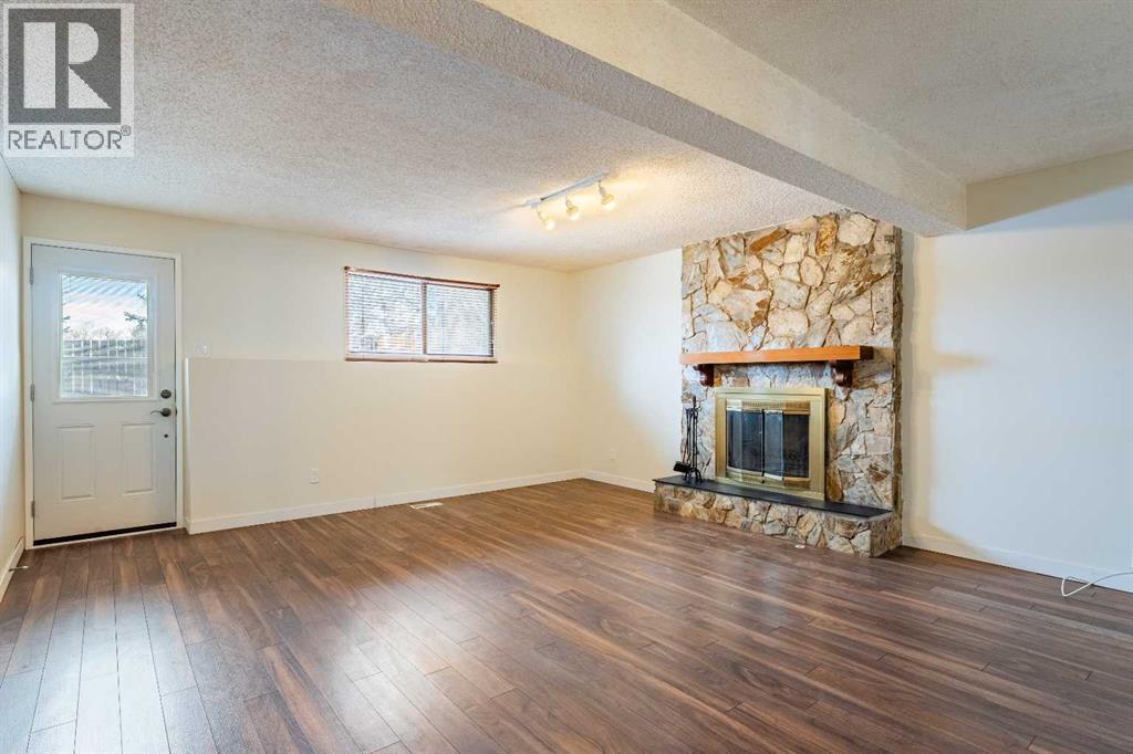 15 Scenic Rise Nw, Calgary, Alberta  T3L 1A6 - Photo 24 - A2293814