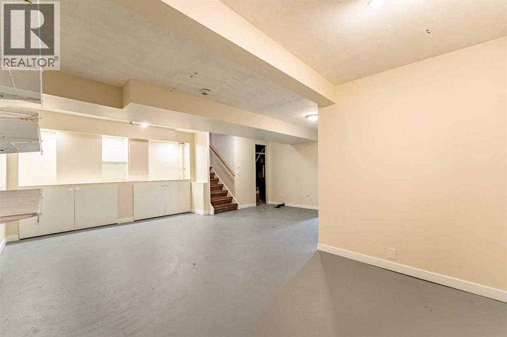 15 Scenic Rise Nw, Calgary, Alberta  T3L 1A6 - Photo 33 - A2293814