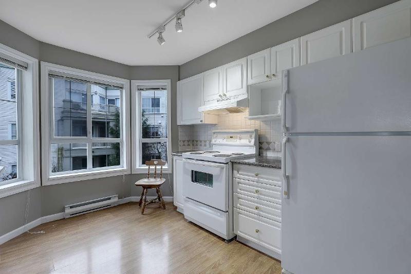 322 15268 105 Avenue, Surrey, British Columbia  V3R 0W8 - Photo 12 - R3098575