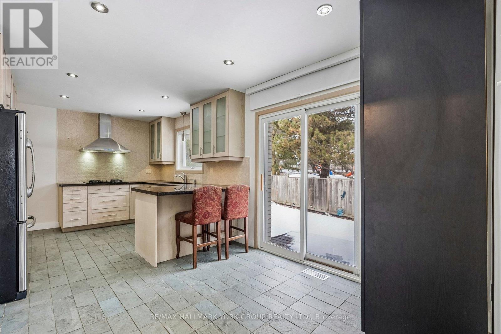 24 Coral Harbour Crescent, Markham, Ontario  L3T 2Z7 - Photo 15 - N12899070