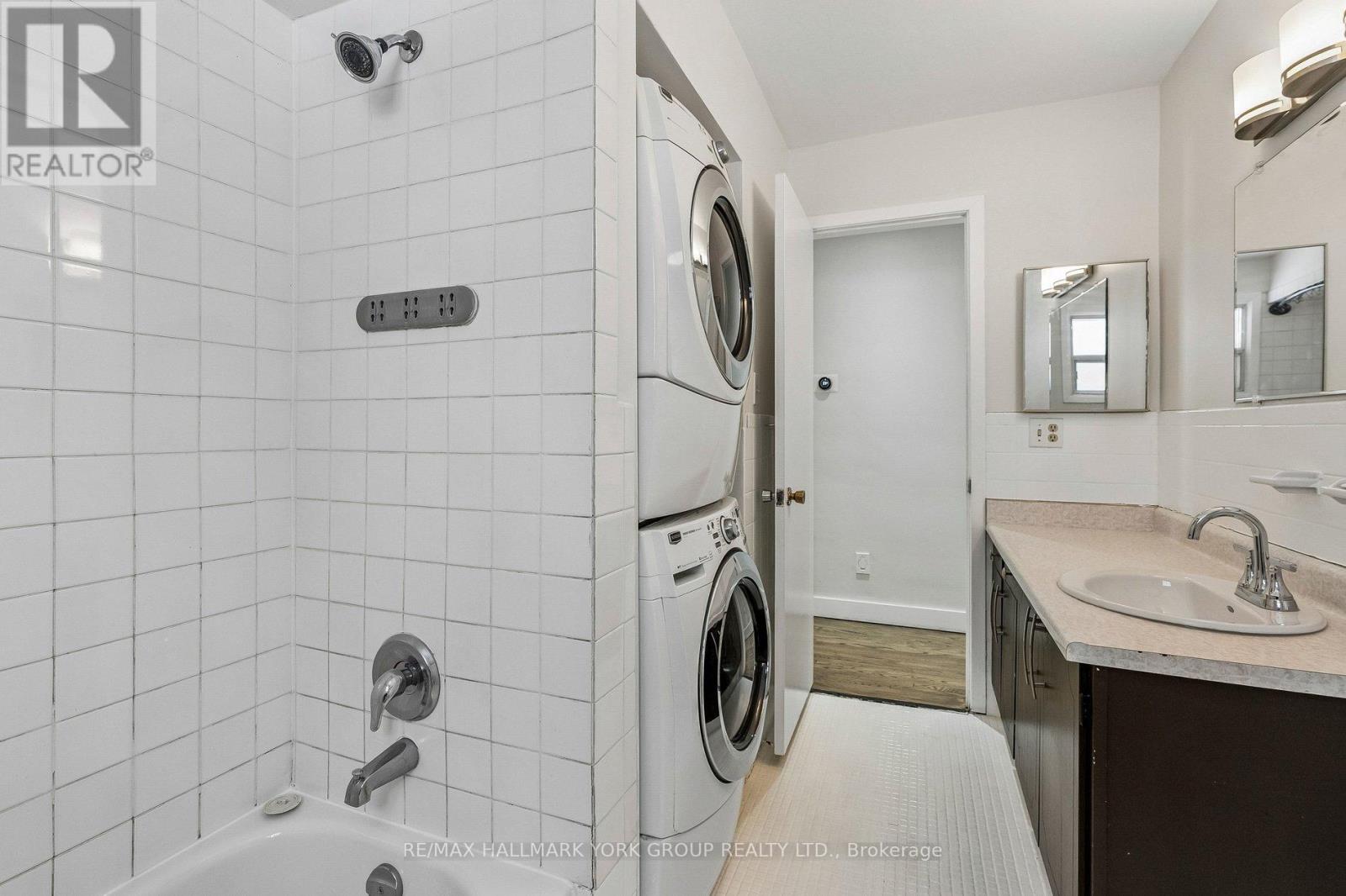 24 Coral Harbour Crescent, Markham, Ontario  L3T 2Z7 - Photo 19 - N12899070