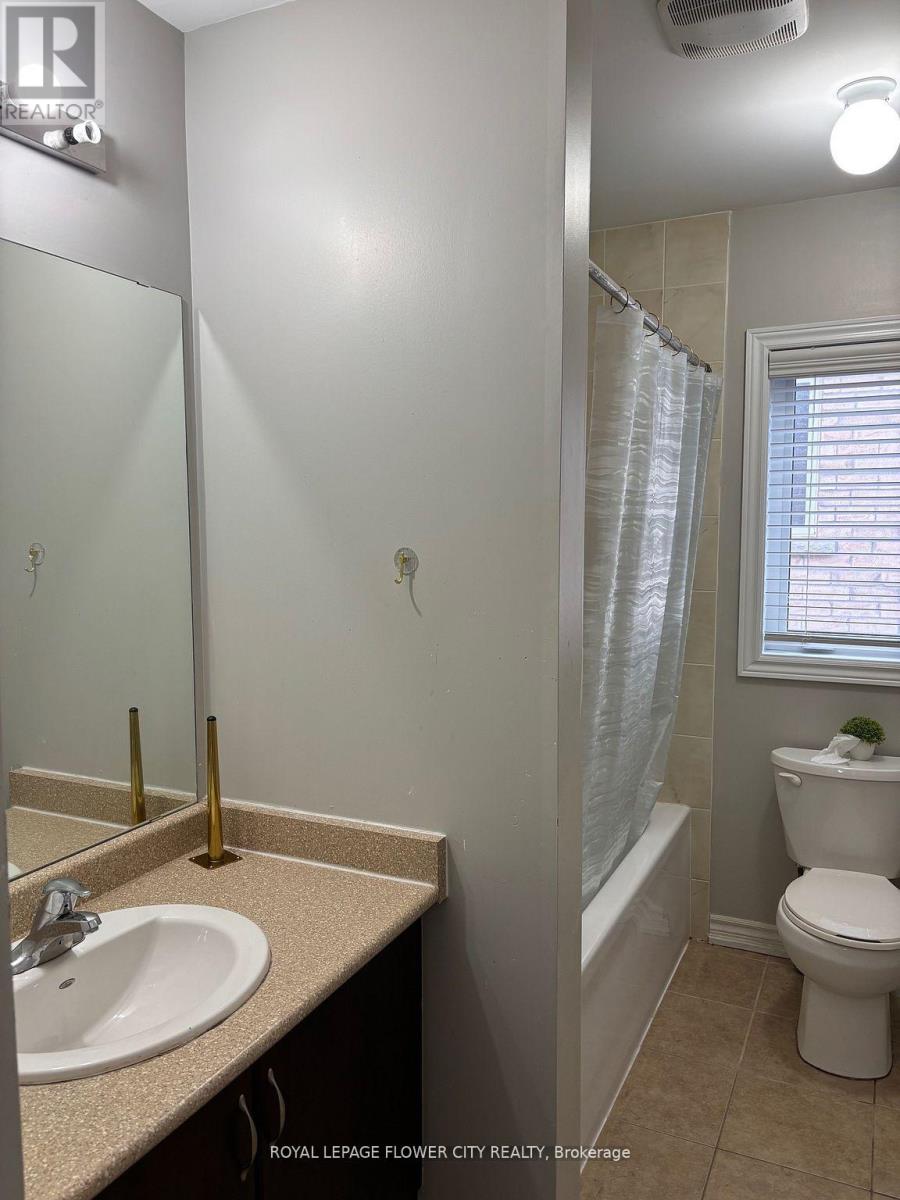 38 Walbrook Road, Brampton, Ontario  L7A 1K4 - Photo 13 - W12905716