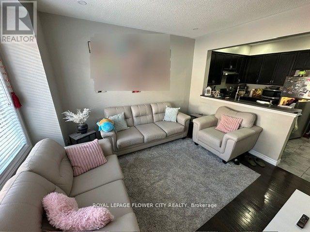 38 Walbrook Road, Brampton, Ontario  L7A 1K4 - Photo 2 - W12905716