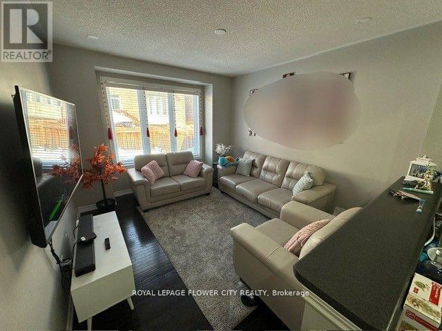 38 Walbrook Road, Brampton, Ontario  L7A 1K4 - Photo 3 - W12905716