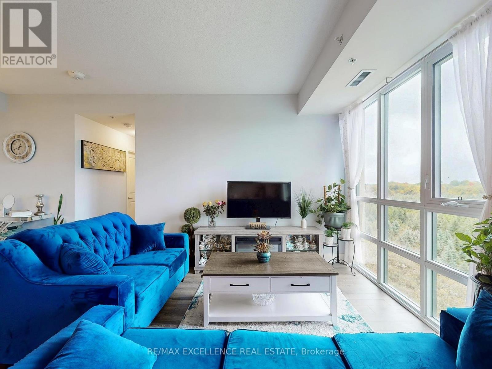 309 - 65 Yorkland Boulevard, Brampton, Ontario L6P 4M5 - Photo 6 - W12904314