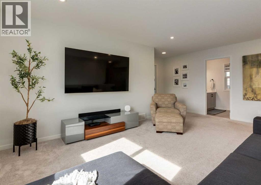 44 West Grove Link Sw, Calgary, Alberta  T3H 6E3 - Photo 20 - A2294687