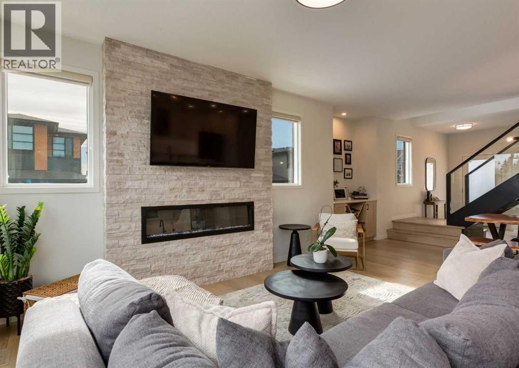 44 West Grove Link Sw, Calgary, Alberta  T3H 6E3 - Photo 7 - A2294687